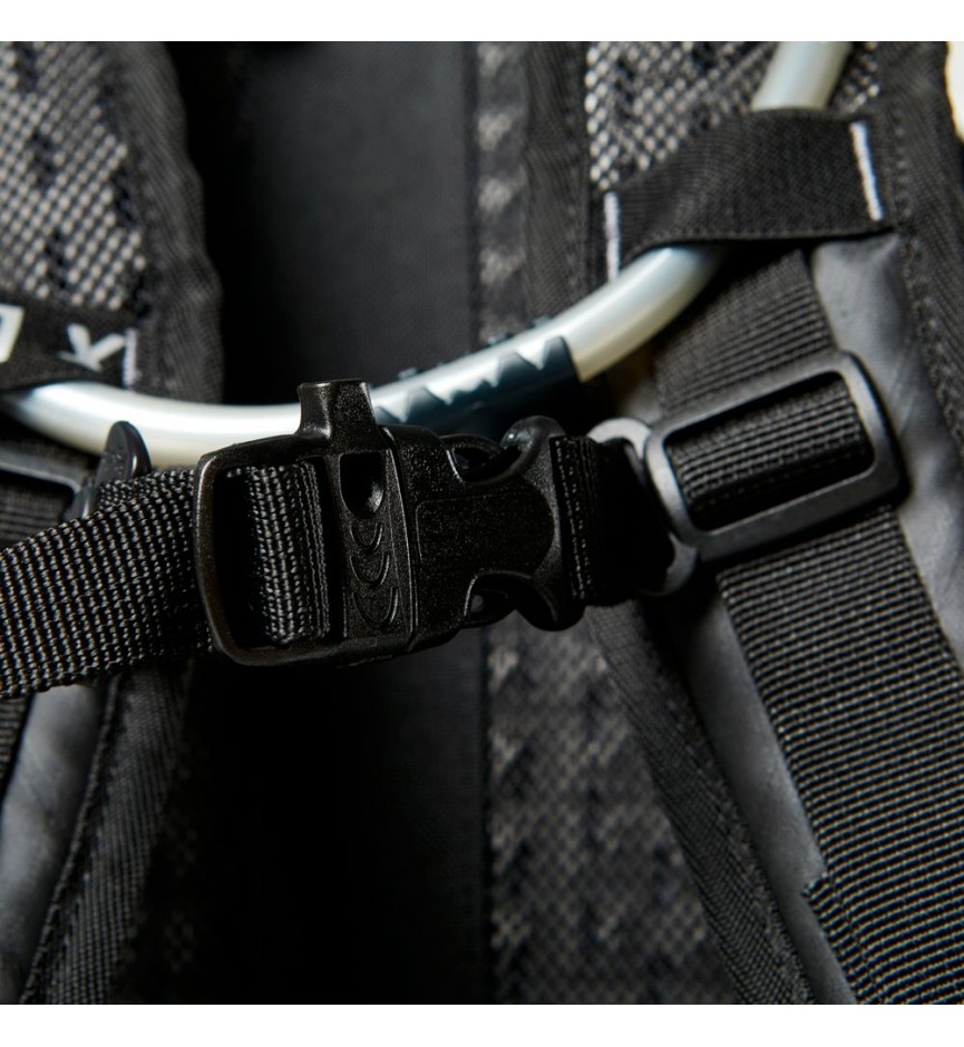 UTILITY HYDRATION PACK- LARGE