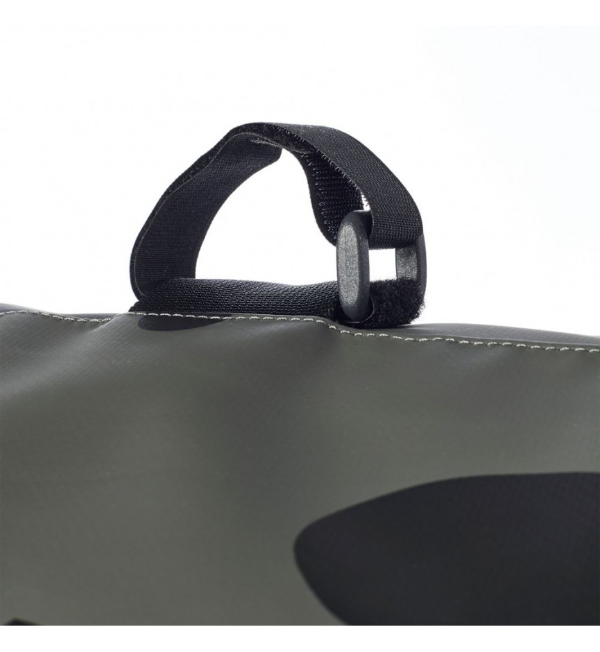 SMALL CAMO TAILGATE COVER