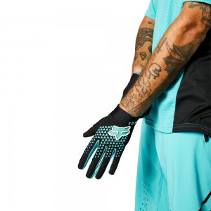 DEFEND GLOVE