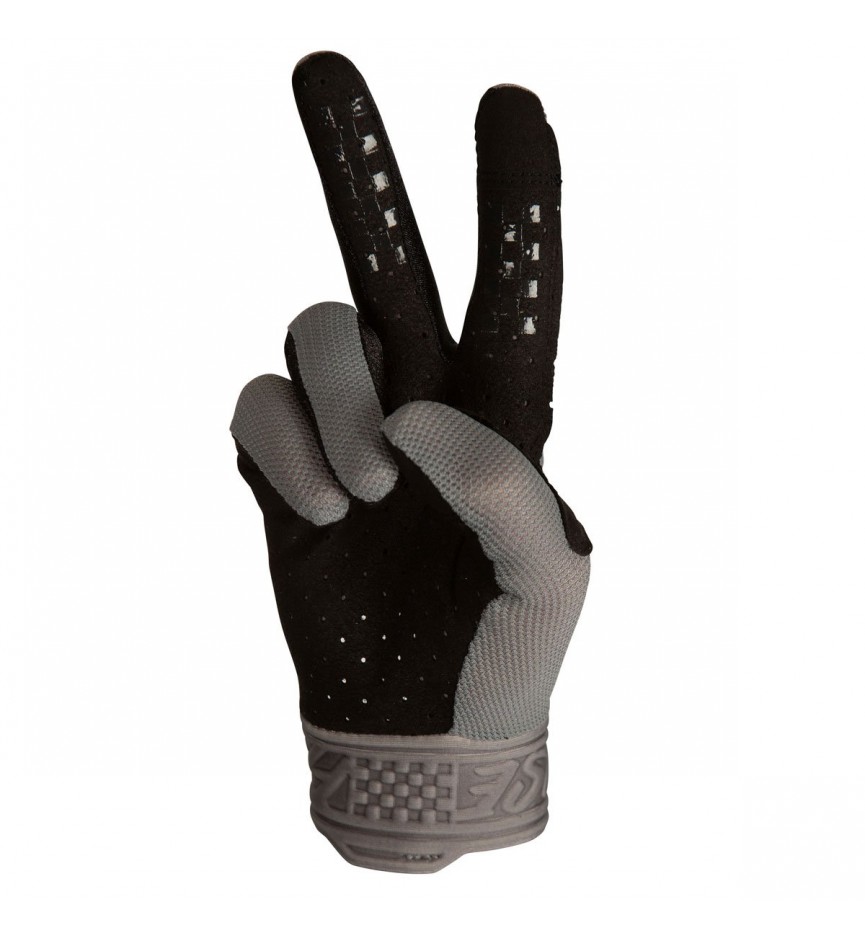 Blitz Glove