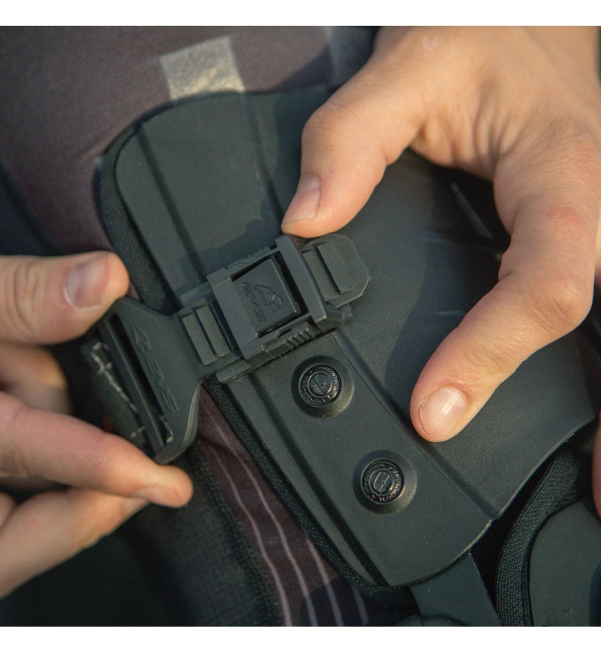 RS9 KNEE BRACE