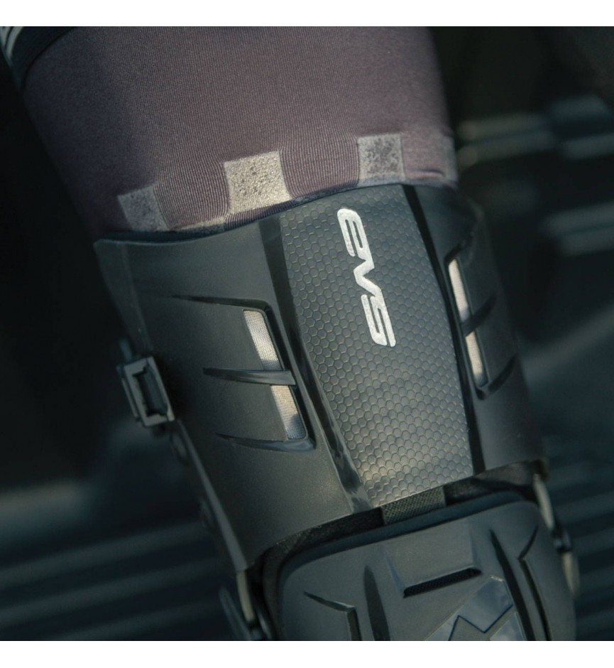 RS9 KNEE BRACE