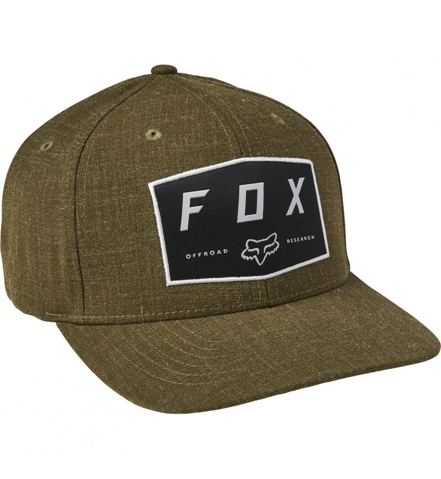 BADGE FLEXFIT HAT