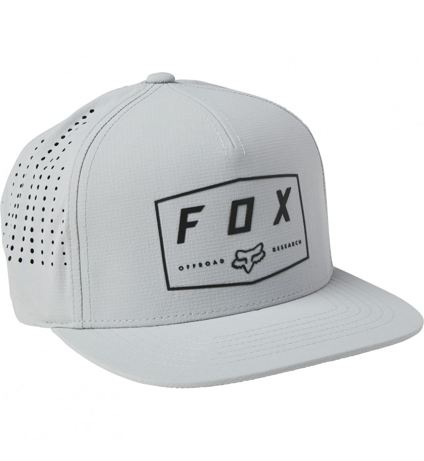 BADGE SNAPBACK HAT