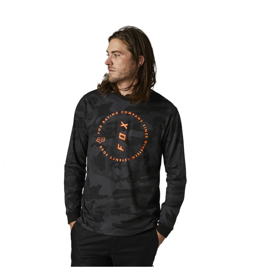CLEAN UP CAMO LS TECH TEE