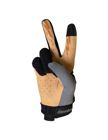 Speed Style Remnant Glove