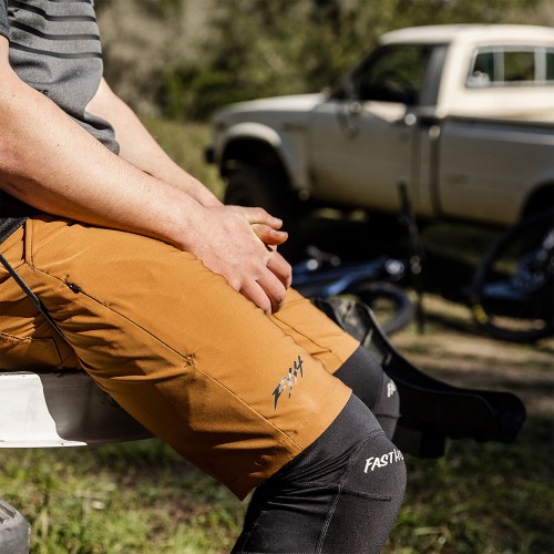 Kicker Short