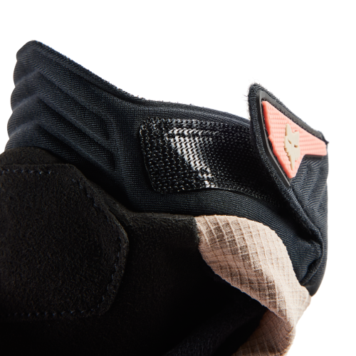 W DEFEND GLOVE