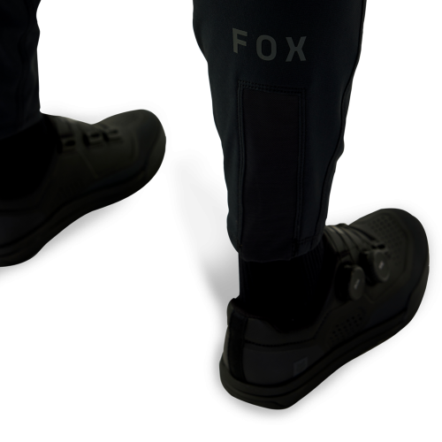 W DEFEND FIRE BIB