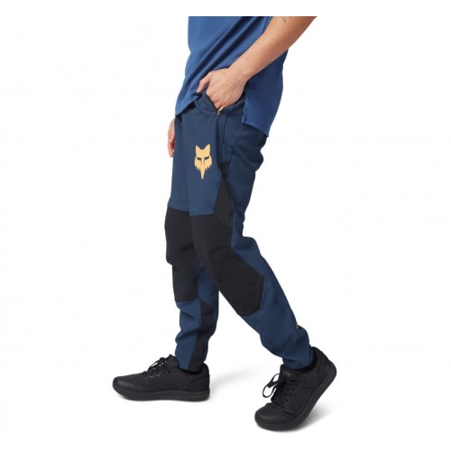 DEFEND PANT TAUNT