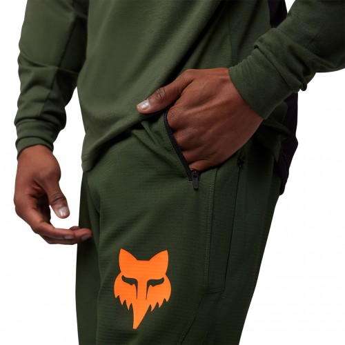 DEFEND PANT TAUNT