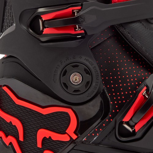 INSTINCT BOOT